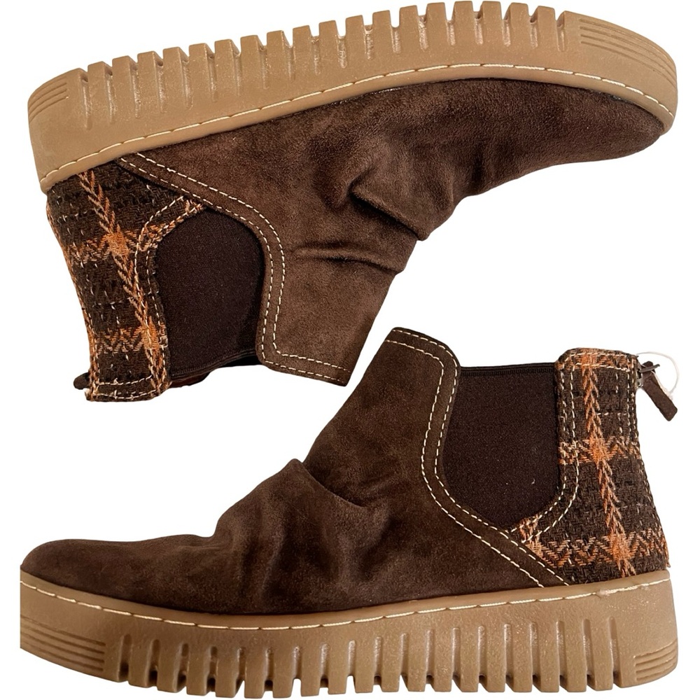 NWOB $139 Comfortiva Align Hollis Sneaker Bootie – Brown Plaid Suede - Picture 4 of 9